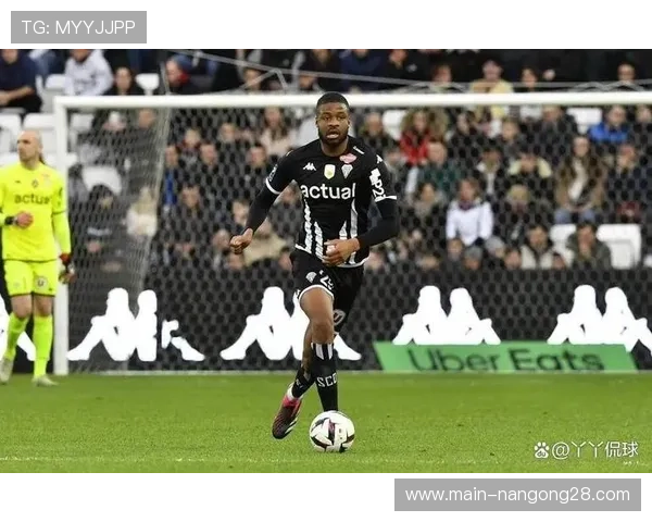 昂热vs图卢兹全场结束，防守大战互交白卷