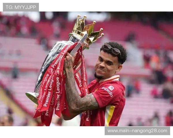 孔帕尼谈迪亚斯:他偏爱混乱,这让后卫难以防范 孔帕尼谈迪亚斯:他偏爱混乱,这让后卫难以防范